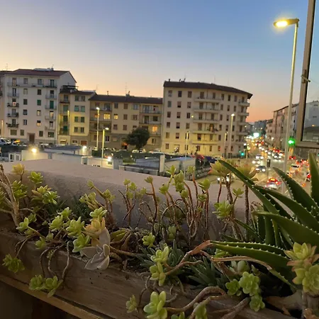 Middle Bridge Apartment *