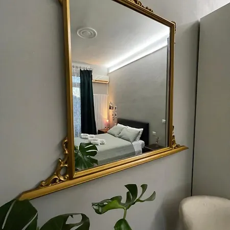 Apartment Middle Bridge